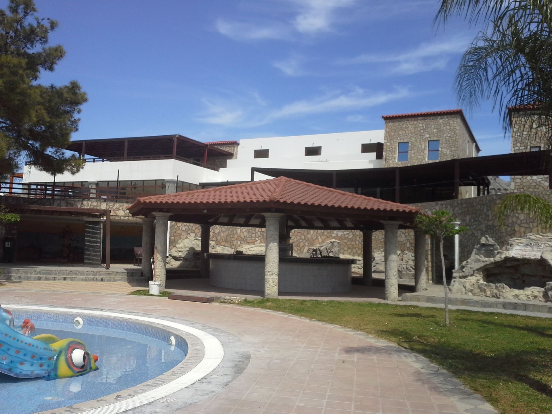 Costa Lindian Hotel — κουφώματα αλουμινίου, Λάρδος, Ρόδος