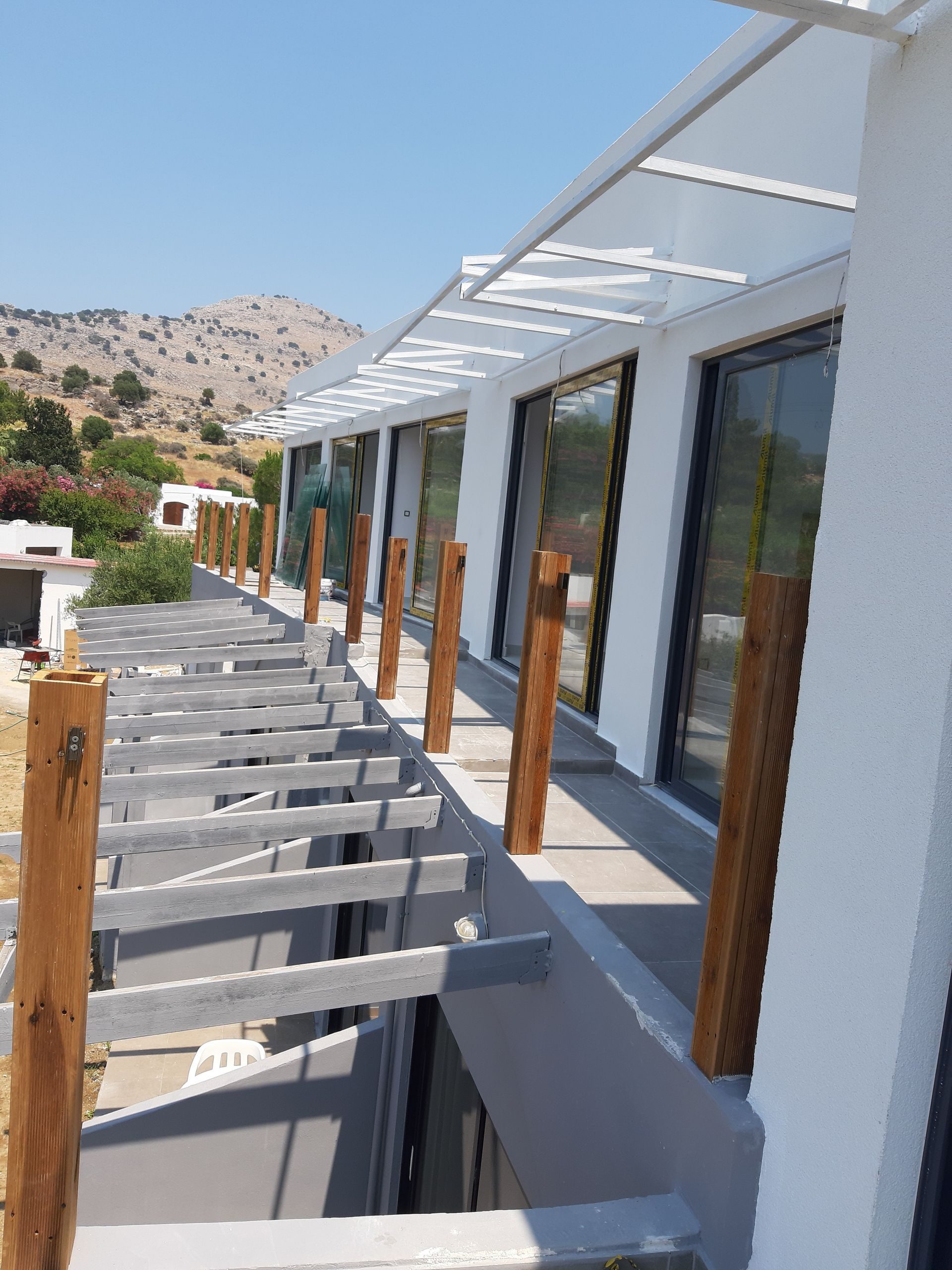 Ελιά — κουφώματα αλουμινίου, Ρόδος