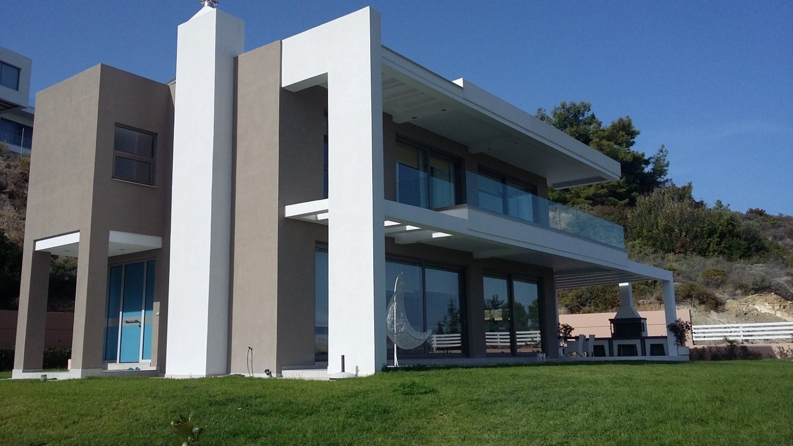 Κατοικία Φαληράκι Ρόδου — κουφώματα αλουμινίου, Φαληράκι, Ρόδος